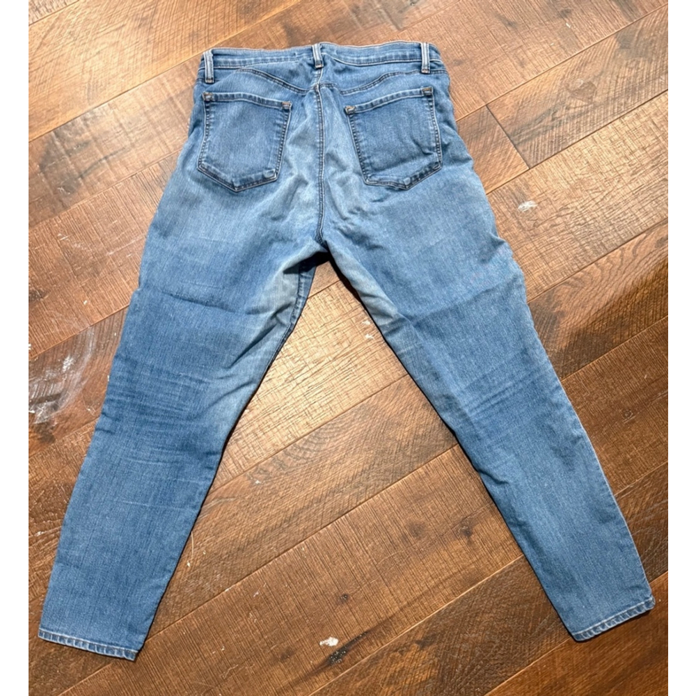Women's J Brand Alana High Rise Crop Jeans Size 30 Blue Denim - Picture 2 of 8